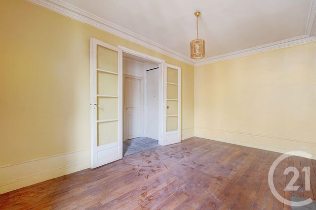 Appartement F2 à vendre - 2 pièces - 42.0 m2 - PARIS - 75015 - ILE-DE-FRANCE - Century 21 Charles Michels