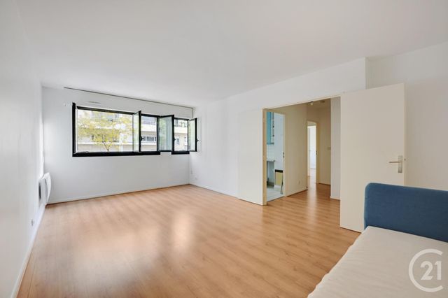 Appartement F2 à vendre - 2 pièces - 47.3 m2 - PARIS - 75015 - ILE-DE-FRANCE - Century 21 Charles Michels