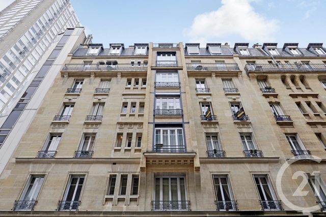  - PARIS - 