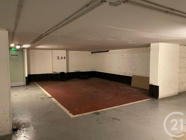 parking à louer - 24.0 m2 - PARIS - 75015 - ILE-DE-FRANCE - Century 21 Charles Michels