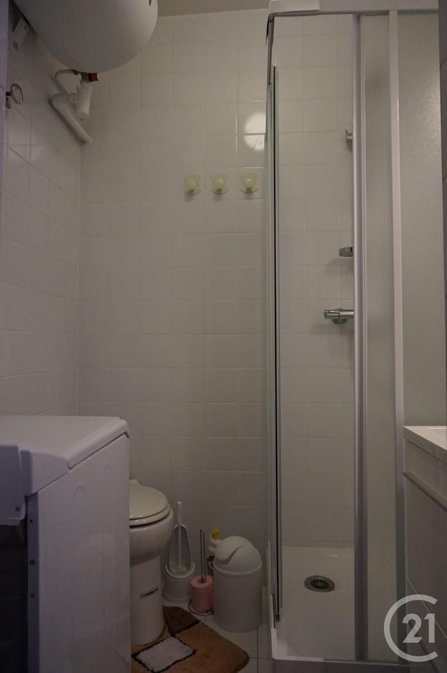 Appartement Studio à louer - 1 pièce - 12.6 m2 - PARIS - 75015 - ILE-DE-FRANCE - Century 21 Charles Michels