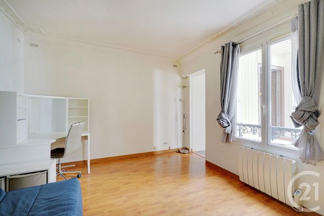 Appartement F1 à vendre - 1 pièce - 22.0 m2 - PARIS - 75015 - ILE-DE-FRANCE - Century 21 Charles Michels