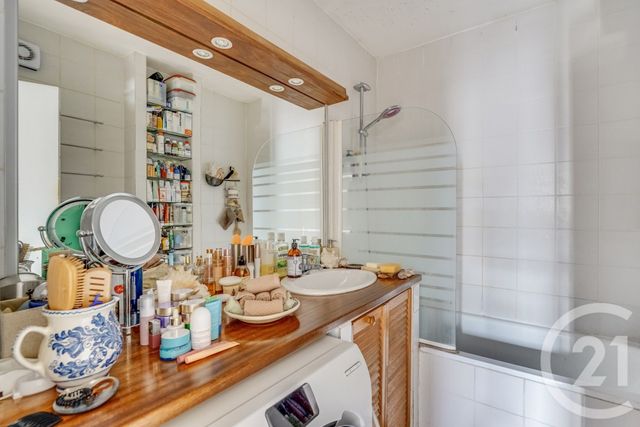 Appartement F3 à vendre - 3 pièces - 73.33 m2 - PARIS - 75015 - ILE-DE-FRANCE - Century 21 Charles Michels