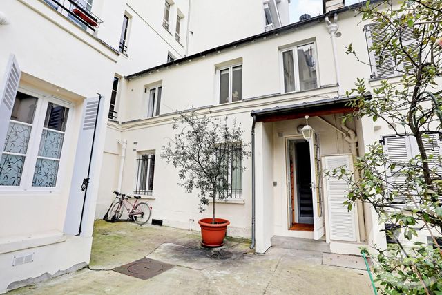 Appartement F2 à vendre - 2 pièces - 23.8 m2 - PARIS - 75015 - ILE-DE-FRANCE - Century 21 Charles Michels