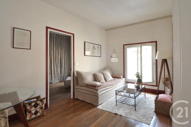 Appartement F2 à louer - 2 pièces - 38.41 m2 - PARIS - 75015 - ILE-DE-FRANCE - Century 21 Charles Michels