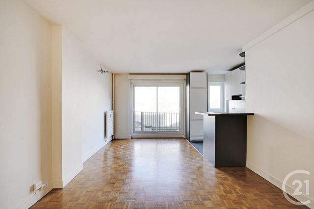 Appartement F2 à vendre - 2 pièces - 46.86 m2 - PARIS - 75015 - ILE-DE-FRANCE - Century 21 Charles Michels