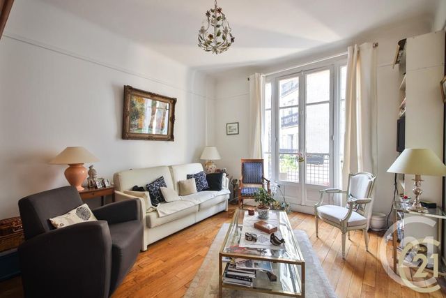 Appartement F3 à vendre - 3 pièces - 66.25 m2 - PARIS - 75015 - ILE-DE-FRANCE - Century 21 Charles Michels