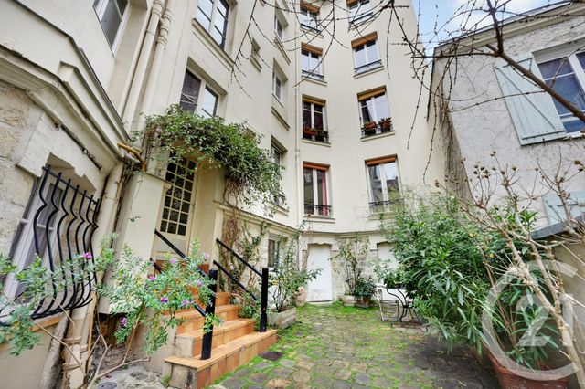 Appartement F2 à vendre - 2 pièces - 35.33 m2 - PARIS - 75015 - ILE-DE-FRANCE - Century 21 Charles Michels
