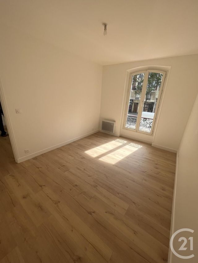Appartement F3 à vendre - 3 pièces - 55.0 m2 - PARIS - 75018 - ILE-DE-FRANCE - Century 21 Charles Michels