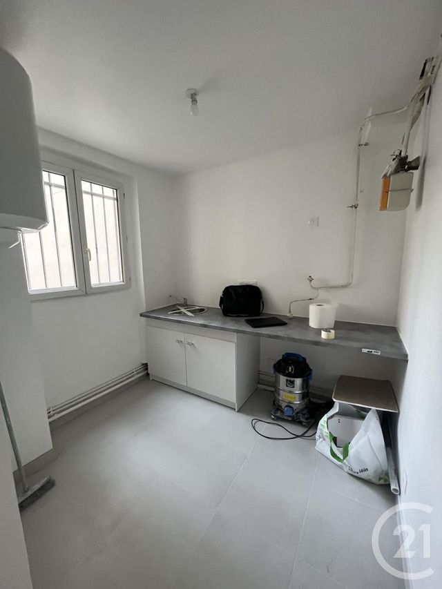 Appartement F3 à vendre - 3 pièces - 55.0 m2 - PARIS - 75018 - ILE-DE-FRANCE - Century 21 Charles Michels