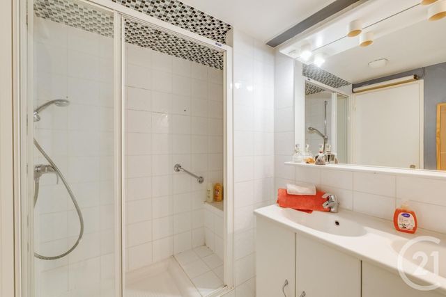 Appartement F3 à vendre - 3 pièces - 76.26 m2 - PARIS - 75015 - ILE-DE-FRANCE - Century 21 Charles Michels