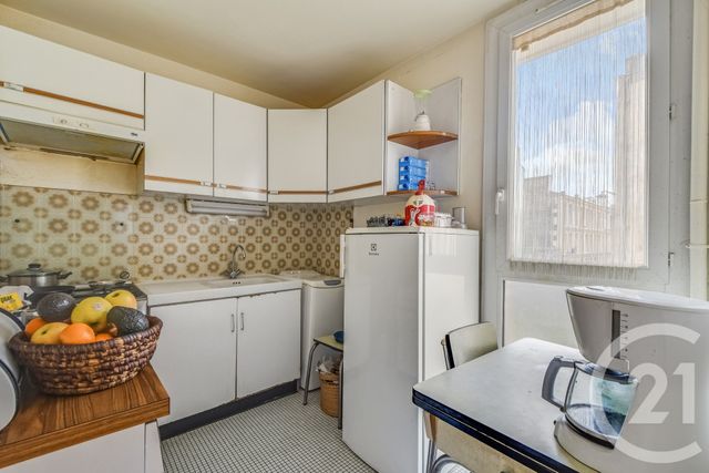 Appartement F4 à vendre - 4 pièces - 74.06 m2 - PARIS - 75015 - ILE-DE-FRANCE - Century 21 Charles Michels