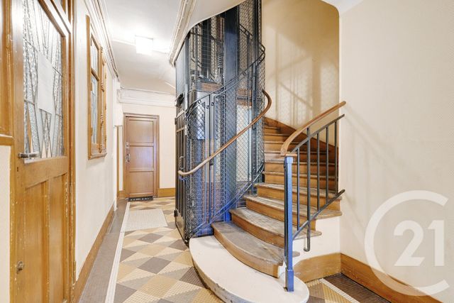 Appartement Chambre à vendre - 1 pièce - 12.7 m2 - PARIS - 75015 - ILE-DE-FRANCE - Century 21 Charles Michels