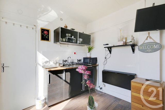 Appartement Chambre à vendre - 1 pièce - 12.7 m2 - PARIS - 75015 - ILE-DE-FRANCE - Century 21 Charles Michels