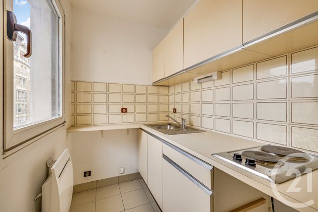 Appartement F1 à vendre - 1 pièce - 25.63 m2 - PARIS - 75015 - ILE-DE-FRANCE - Century 21 Charles Michels