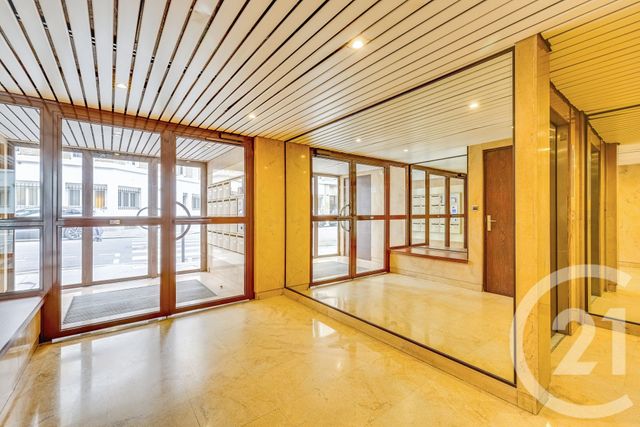 Appartement F1 à vendre - 1 pièce - 25.63 m2 - PARIS - 75015 - ILE-DE-FRANCE - Century 21 Charles Michels