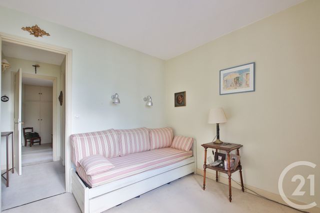 Afficher la photo en grand Appartement F3 à vendre - 3 pièces - 54.07 m2 - PARIS - 75015 - ILE-DE-FRANCE - Century 21 Charles Michels