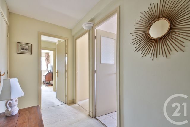 Afficher la photo en grand Appartement F3 à vendre - 3 pièces - 54.07 m2 - PARIS - 75015 - ILE-DE-FRANCE - Century 21 Charles Michels