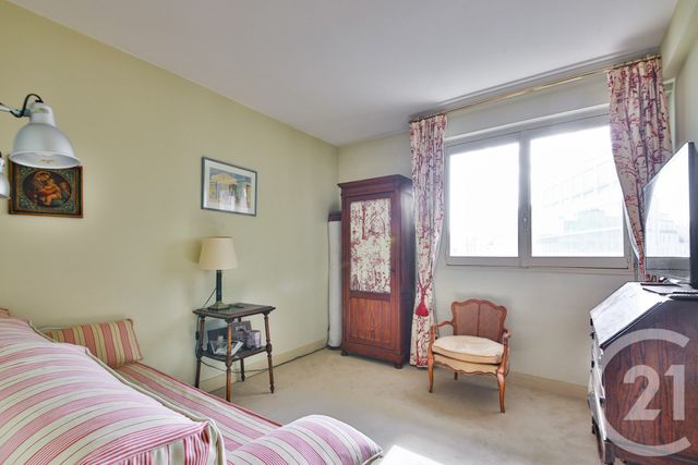 Afficher la photo en grand Appartement F3 à vendre - 3 pièces - 54.07 m2 - PARIS - 75015 - ILE-DE-FRANCE - Century 21 Charles Michels