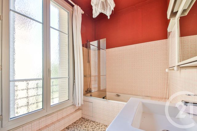 Appartement F3 à vendre - 3 pièces - 68.1 m2 - COURBEVOIE - 92 - ILE-DE-FRANCE - Century 21 Charles Michels