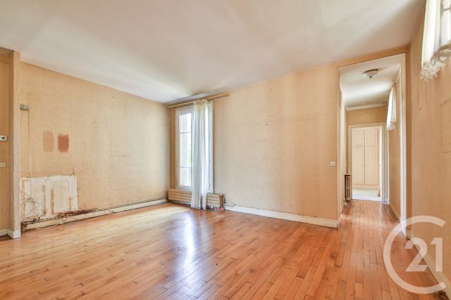 Appartement F3 à vendre - 3 pièces - 68.1 m2 - COURBEVOIE - 92 - ILE-DE-FRANCE - Century 21 Charles Michels