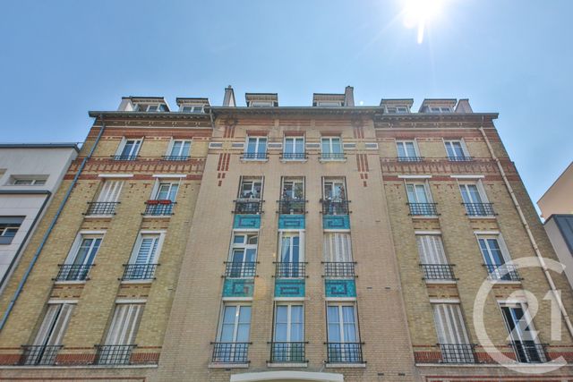 Appartement F3 à vendre - 3 pièces - 68.1 m2 - COURBEVOIE - 92 - ILE-DE-FRANCE - Century 21 Charles Michels