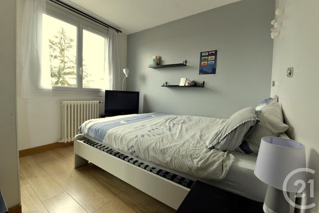 Appartement à louer - 4 pièces - 68.55 m2 - 92 - ILE-DE-FRANCE - Century 21 Charles Michels