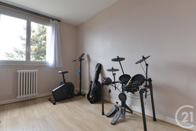 Appartement à louer - 4 pièces - 68.55 m2 - 92 - ILE-DE-FRANCE - Century 21 Charles Michels