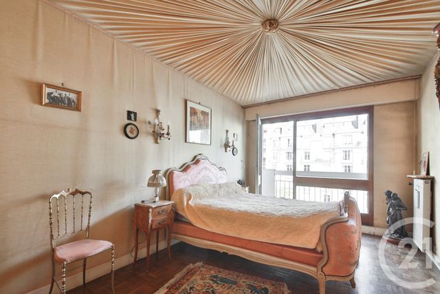 Afficher la photo en grand Appartement à vendre - 6 pièces - 144.22 m2 - PARIS - 75015 - ILE-DE-FRANCE - Century 21 Charles Michels