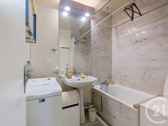 Appartement F2 à vendre - 2 pièces - 46.1 m2 - PARIS - 75015 - ILE-DE-FRANCE - Century 21 Charles Michels