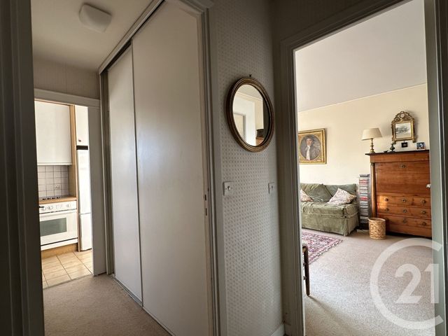 Appartement F2 à vendre - 2 pièces - 46.1 m2 - PARIS - 75015 - ILE-DE-FRANCE - Century 21 Charles Michels