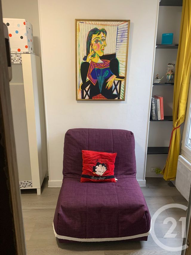 Chambre à vendre - 1 pièce - 7.65 m2 - PARIS - 75015 - ILE-DE-FRANCE - Century 21 Charles Michels