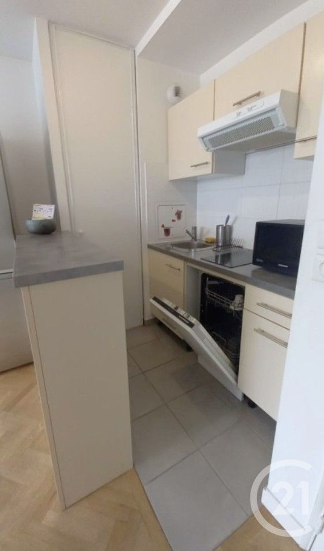 Appartement Studio à louer - 1 pièce - 32.1 m2 - PUTEAUX - 92 - ILE-DE-FRANCE - Century 21 Charles Michels