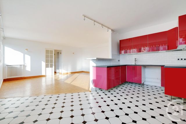 Afficher la photo en grand Appartement F3 à louer - 3 pièces - 80.47 m2 - PARIS - 75015 - ILE-DE-FRANCE - Century 21 Charles Michels