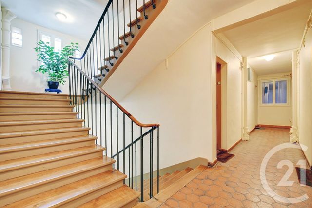 Appartement F2 à vendre - 2 pièces - 40.0 m2 - PARIS - 75010 - ILE-DE-FRANCE - Century 21 Charles Michels