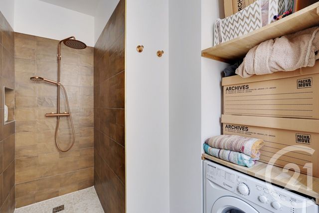 Appartement F2 bis à vendre - 2 pièces - 47.0 m2 - PARIS - 75015 - ILE-DE-FRANCE - Century 21 Charles Michels