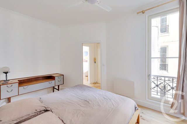 Appartement F2 bis à vendre - 2 pièces - 47.0 m2 - PARIS - 75015 - ILE-DE-FRANCE - Century 21 Charles Michels
