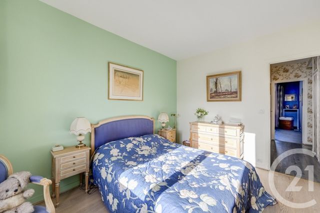 Appartement à vendre - 4 pièces - 75.9 m2 - PARIS - 75015 - ILE-DE-FRANCE - Century 21 Charles Michels