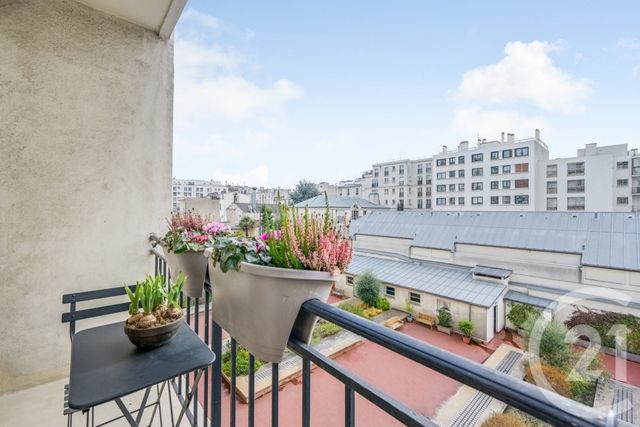 Appartement à vendre - 4 pièces - 75.9 m2 - PARIS - 75015 - ILE-DE-FRANCE - Century 21 Charles Michels