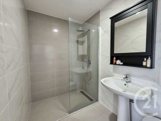 Appartement F2 à vendre - 2 pièces - 48.74 m2 - PARIS - 75015 - ILE-DE-FRANCE - Century 21 Charles Michels