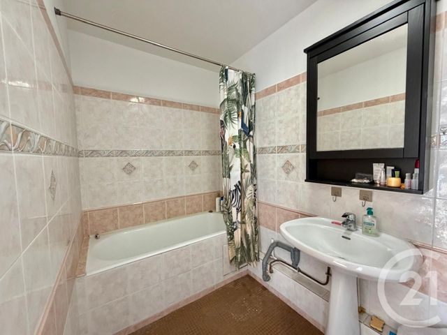 Appartement F2 à vendre - 2 pièces - 48.74 m2 - PARIS - 75015 - ILE-DE-FRANCE - Century 21 Charles Michels