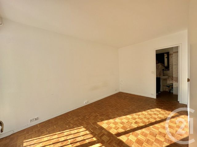 Appartement F2 à vendre - 2 pièces - 48.74 m2 - PARIS - 75015 - ILE-DE-FRANCE - Century 21 Charles Michels