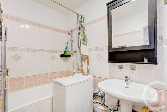 Appartement F2 à vendre - 2 pièces - 48.74 m2 - PARIS - 75015 - ILE-DE-FRANCE - Century 21 Charles Michels