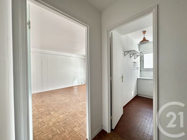Appartement F2 à vendre - 2 pièces - 48.74 m2 - PARIS - 75015 - ILE-DE-FRANCE - Century 21 Charles Michels