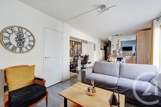 Appartement F2 à vendre - 2 pièces - 55.0 m2 - PARIS - 75015 - ILE-DE-FRANCE - Century 21 Charles Michels