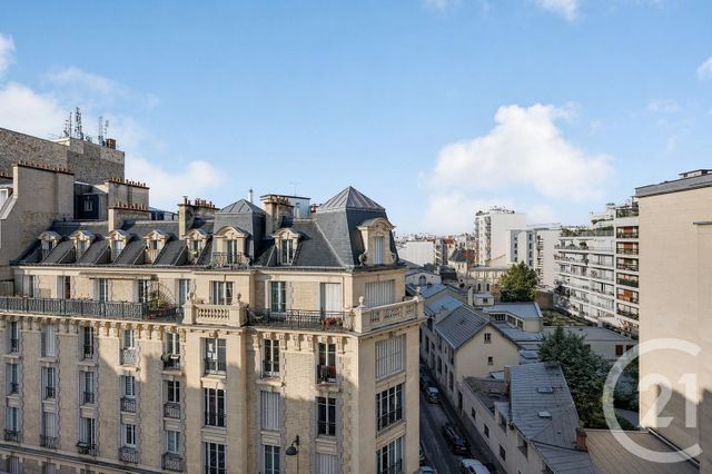 Appartement F2 à vendre - 2 pièces - 41.66 m2 - PARIS - 75015 - ILE-DE-FRANCE - Century 21 Charles Michels