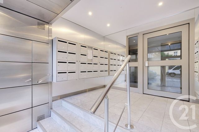 Appartement Studio à vendre - 1 pièce - 18.38 m2 - PARIS - 75015 - ILE-DE-FRANCE - Century 21 Charles Michels