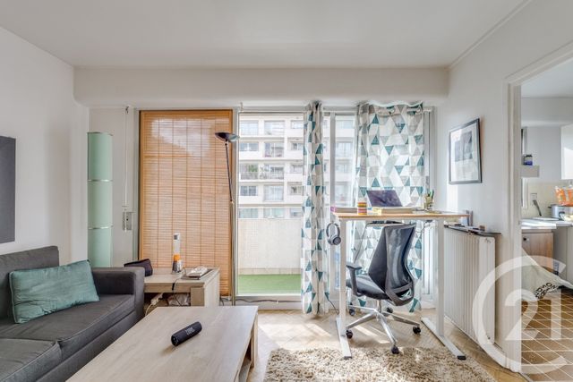 Appartement F1 à vendre - 1 pièce - 30.43 m2 - PARIS - 75015 - ILE-DE-FRANCE - Century 21 Charles Michels