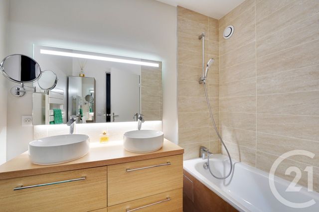 Appartement F5 à vendre - 5 pièces - 110.0 m2 - PARIS - 75015 - ILE-DE-FRANCE - Century 21 Charles Michels