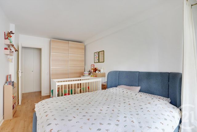 Appartement F2 à vendre - 2 pièces - 51.8 m2 - PARIS - 75015 - ILE-DE-FRANCE - Century 21 Charles Michels